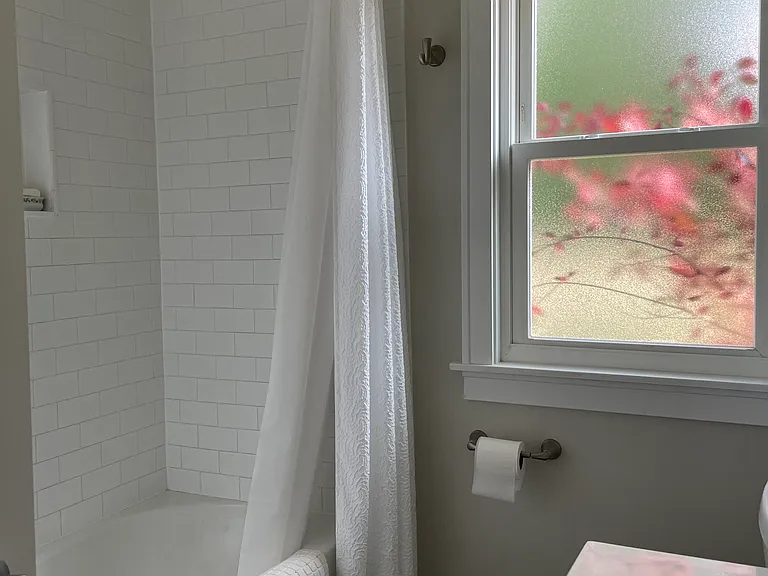 N Bayview Dr — Photo 18