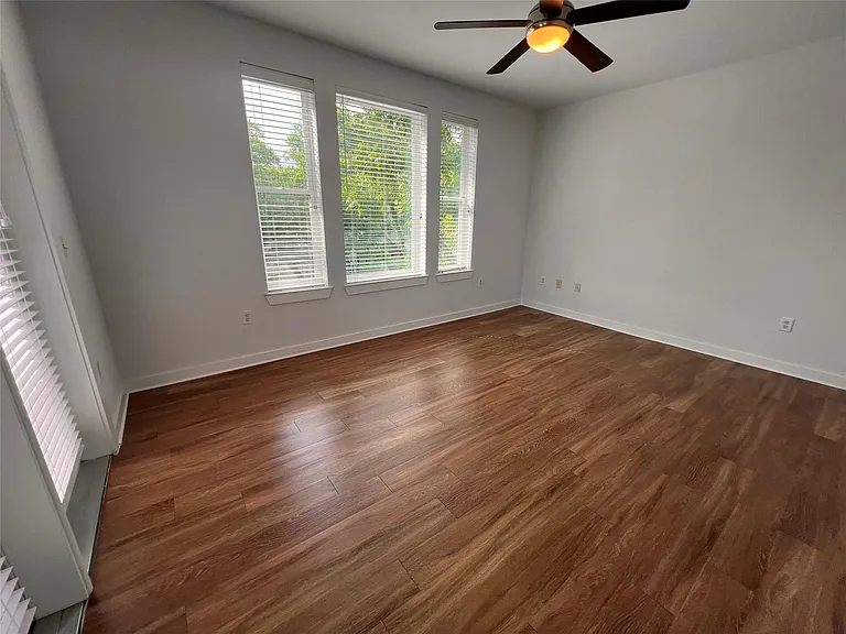 1900 Barton Springs Rd #4041 — Photo 8