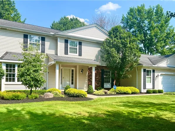 493 Locklie Dr, Highland Heights, OH 44143