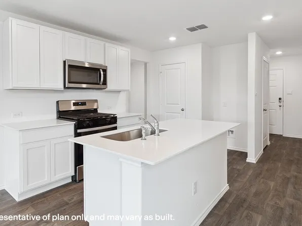 105 Choctaw Dr, Leonard, TX 75452