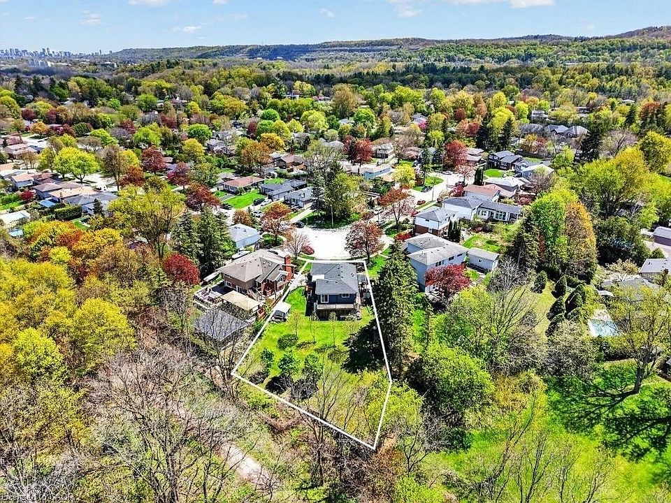 1st image of 55 Sunrise Cres