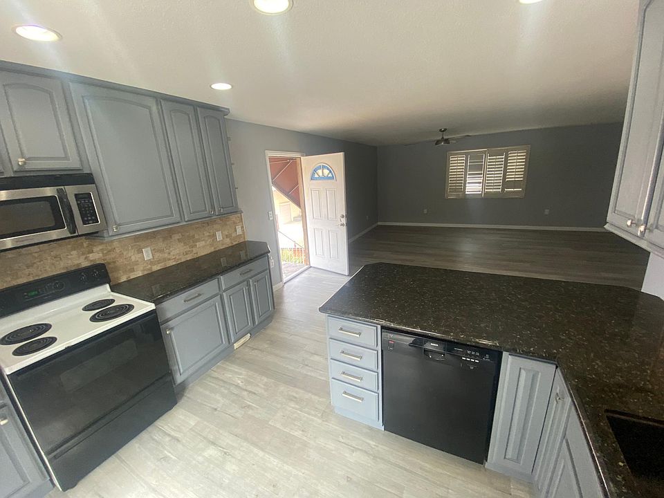1st image of 505 Goldhill St #B