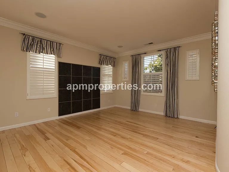 2291 Magnolia Bridge Dr — Photo 11