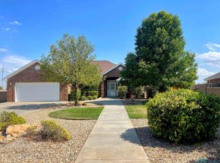 1366 Oakwood Cir, Portales, NM 88130