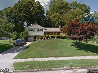 7612 Gresham St, Springfield, VA 22151