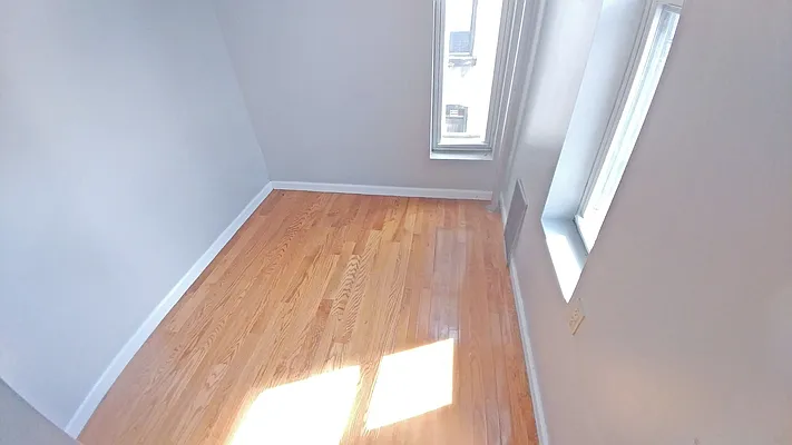 Rented by Downtown Mgt & Realty LLC | media 1