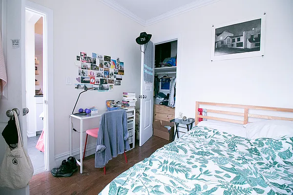 Rented by Link NY Realty | media 9