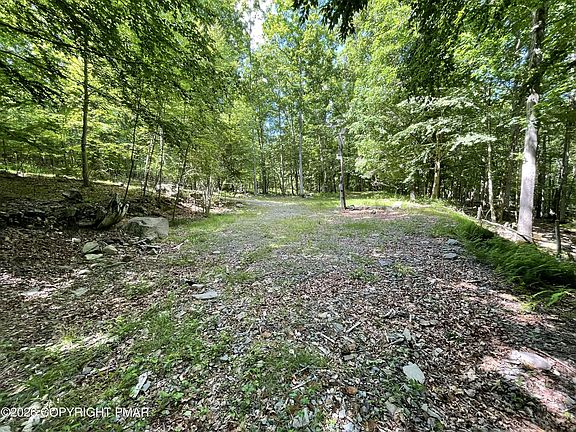 3rd image of 240 Mud Run Rd
