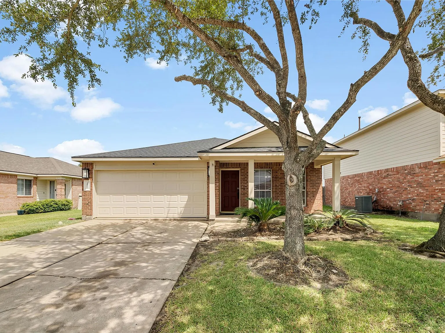 3 bed, 2.0 bath, 1619 sqft, $2,150 — Photo 1
