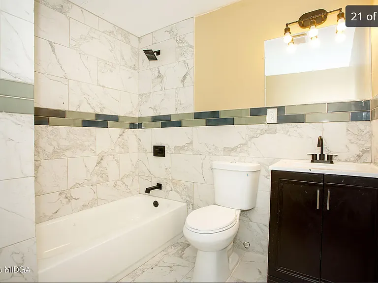 955 Putnam St — Photo 2