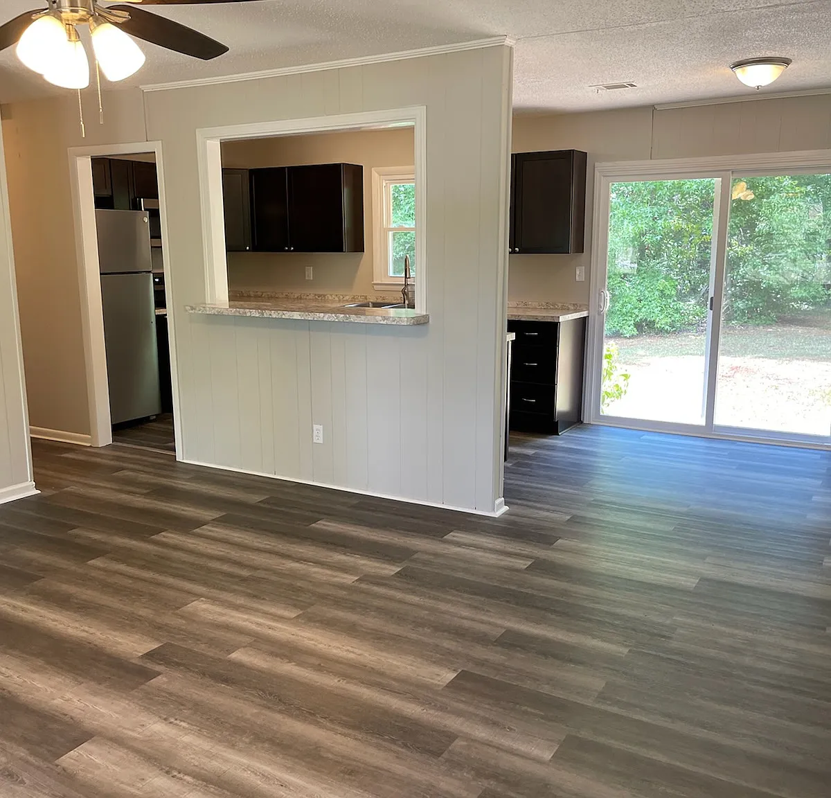 3 bed, 1150 sqft, $700 — Photo 3