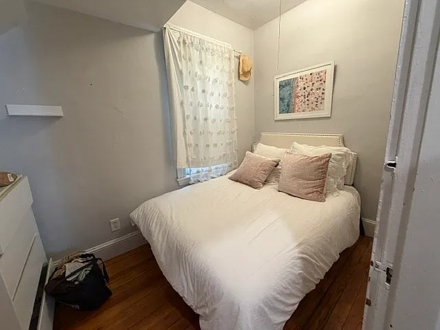 10 Hatch St #1 — Photo 10