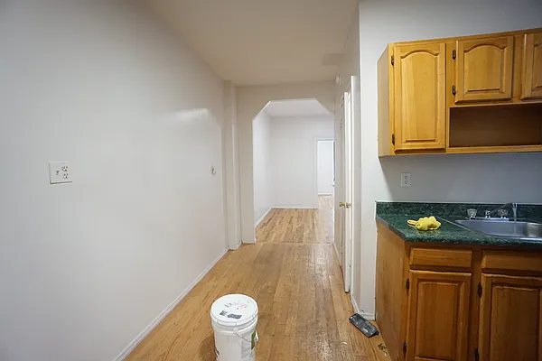 Rented by Rennit Inc. | media 35