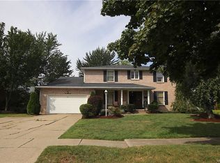 158 Presidents Walk, Williamsville, NY 14221