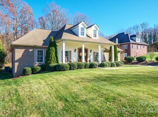 209 9th St NE, Conover, NC 28613