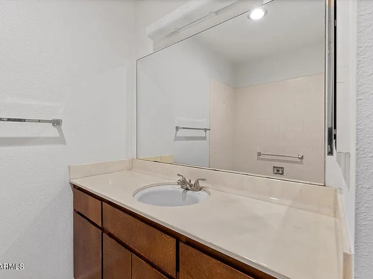 6438 E Butte St #2 — Photo 18