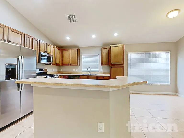 3027 Wild Pepper Ave — Photo 6