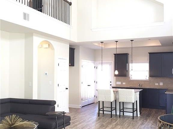 5th image of 3240 E Whitestone Blvd Unit 22