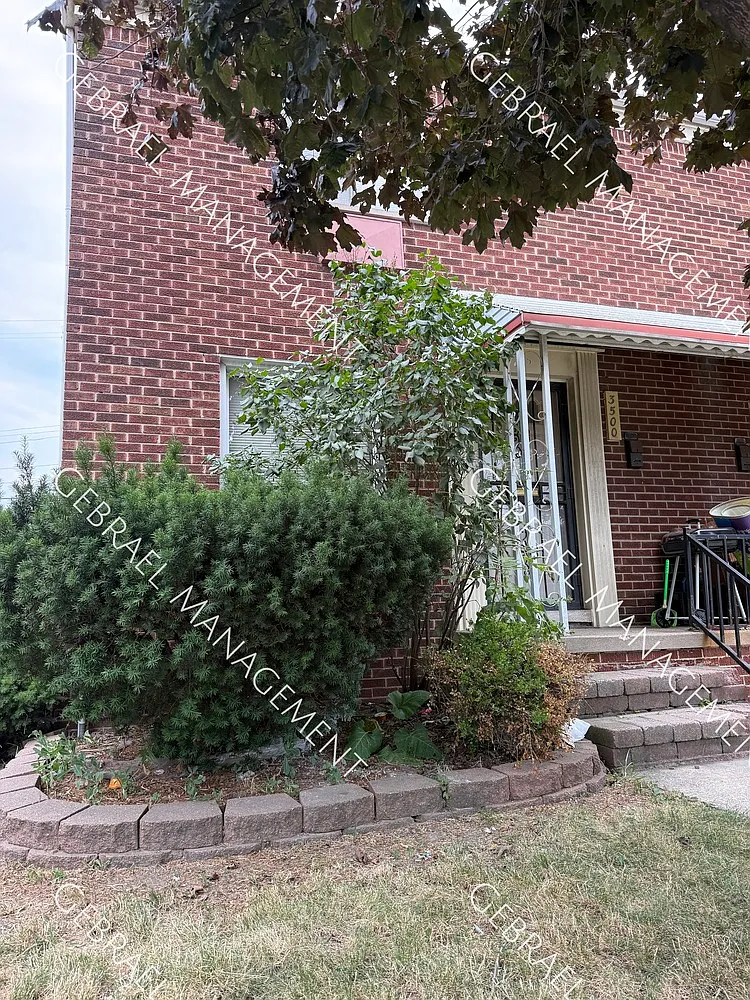 Ewald Circle - New — Photo 1