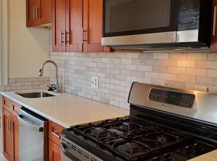 1700 Saint Paul St APT 402, Baltimore, MD 21202