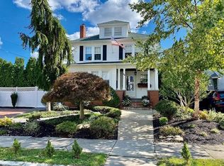 24 Elmcrest Ave, Providence, RI 02908