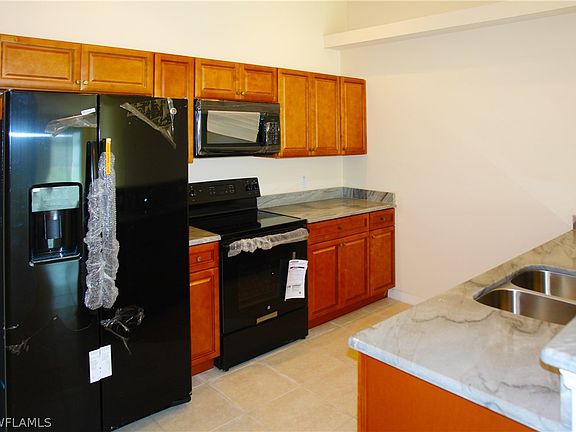 4th image of 605 SE 6th Terrace Cpe