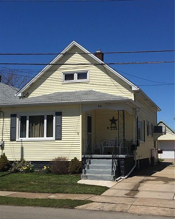 1st image of 32 Pulaski St
