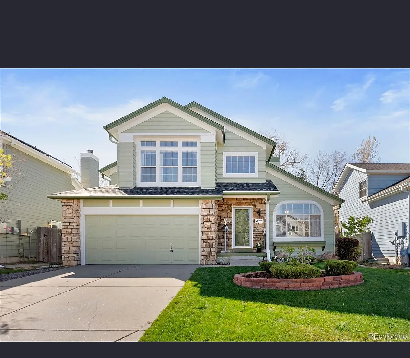 3 bed, 1978 sqft, $3,000 — Photo 1