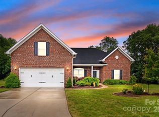 853 Treva Anne Dr, Concord, NC 28027