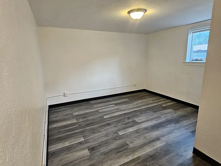 2nd Bedroom entrance