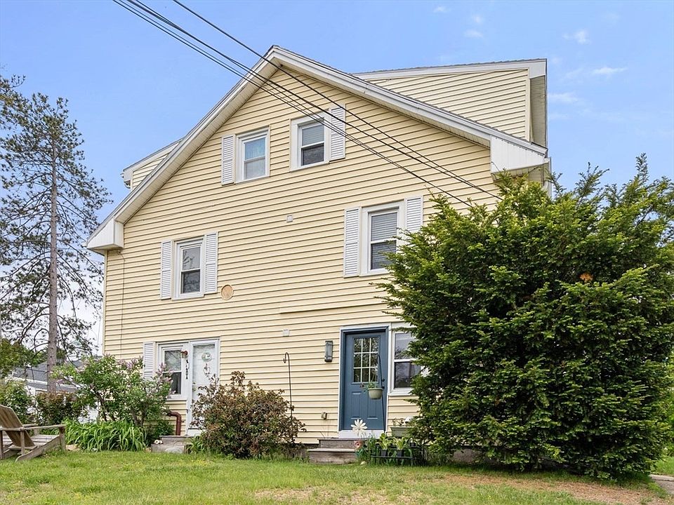 1st image of 118 Village St #A