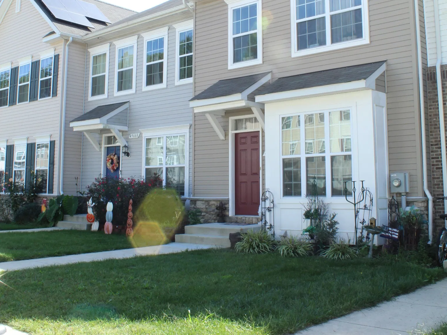 4 bed, 3.5 bath, 2218 sqft, $2,650 — Photo 3