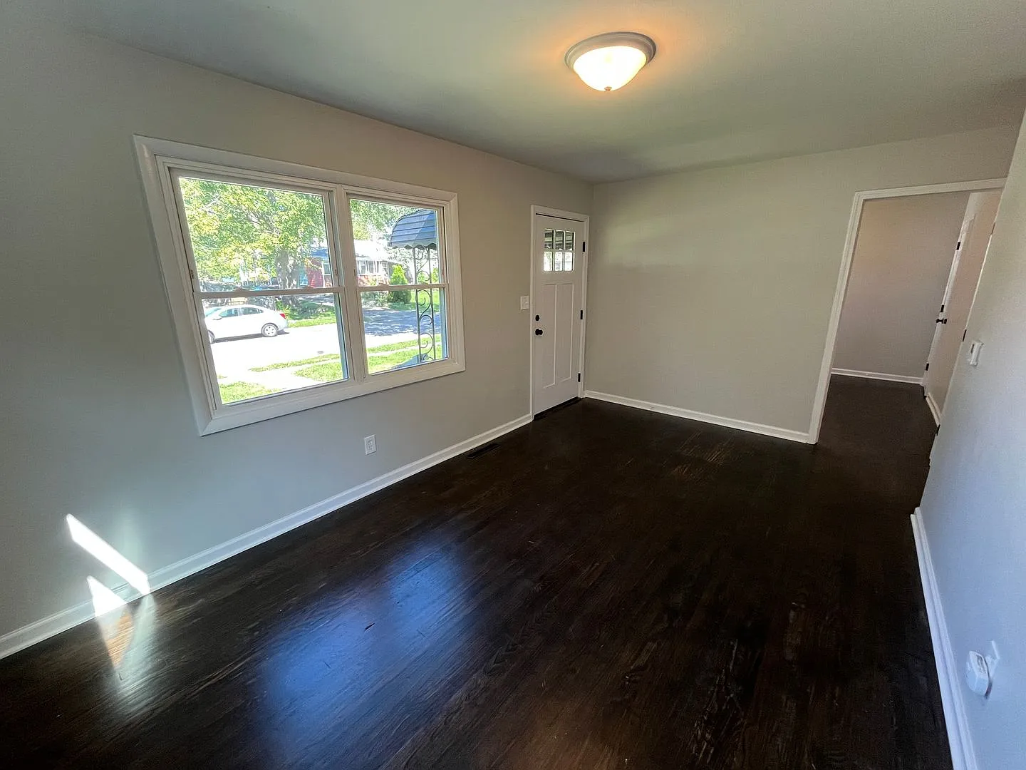 **Remodeled 3-Bedroom House In North Columbus — Photo 4