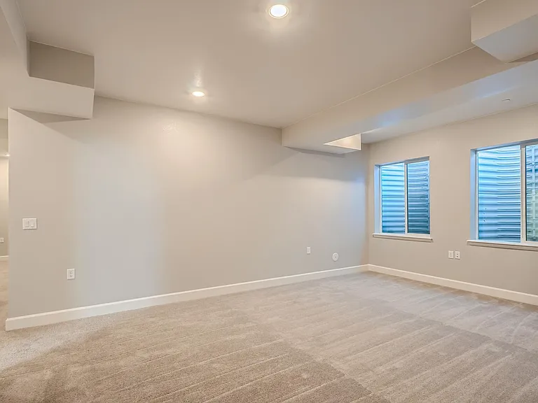 190 Mohawk Cir — Photo 25