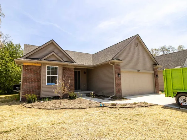 11377 Hidden Oaks Dr, Clio, MI 48420