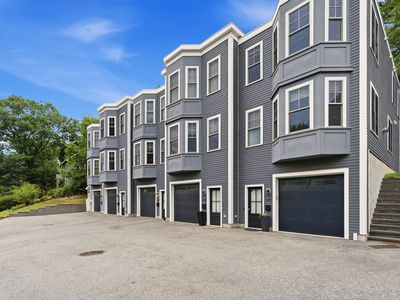 577 Baker St #581, West Roxbury, MA, 02132
