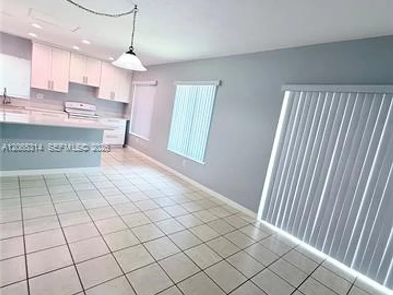 5101 SW 127th Pl #5101 — Photo 8