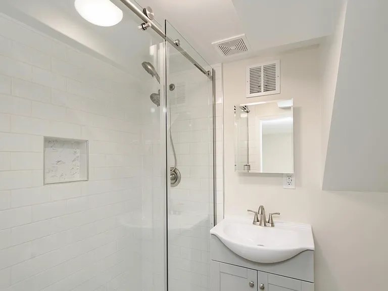 4632 B St SE #4632 — Photo 12
