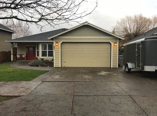 801 Henderson Rd, Hood River, OR 97031