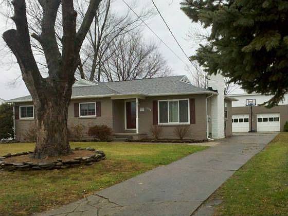 1st image of 1524 Boulevard Dr