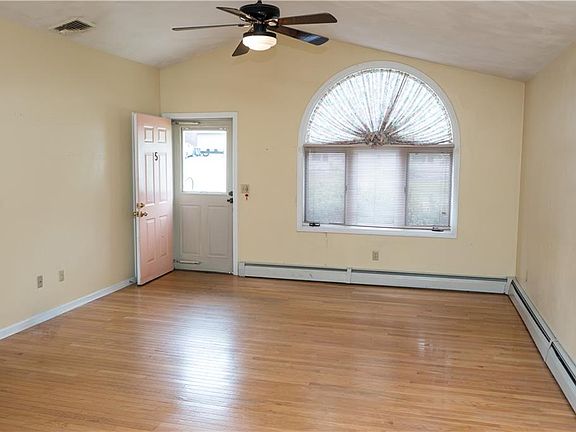 2nd image of 5 Barnes Ave