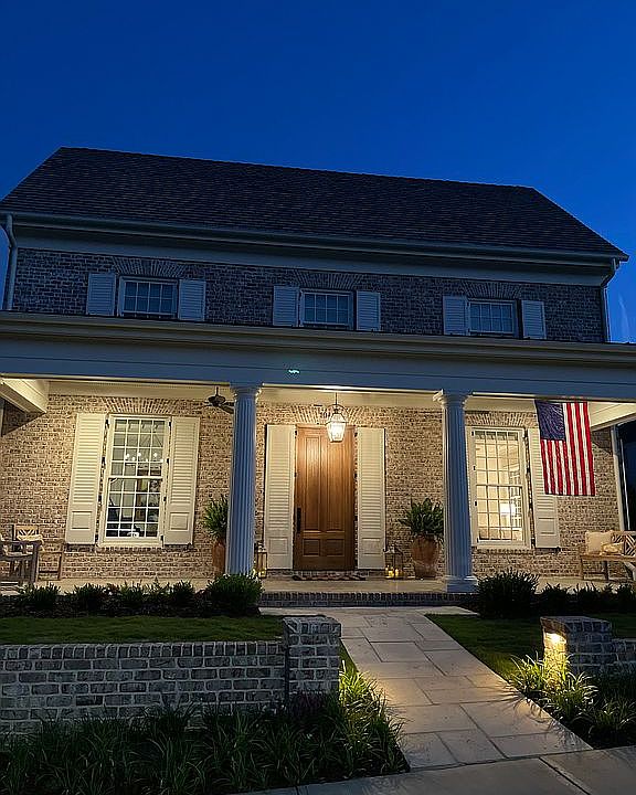 2nd image of 104 Odell St