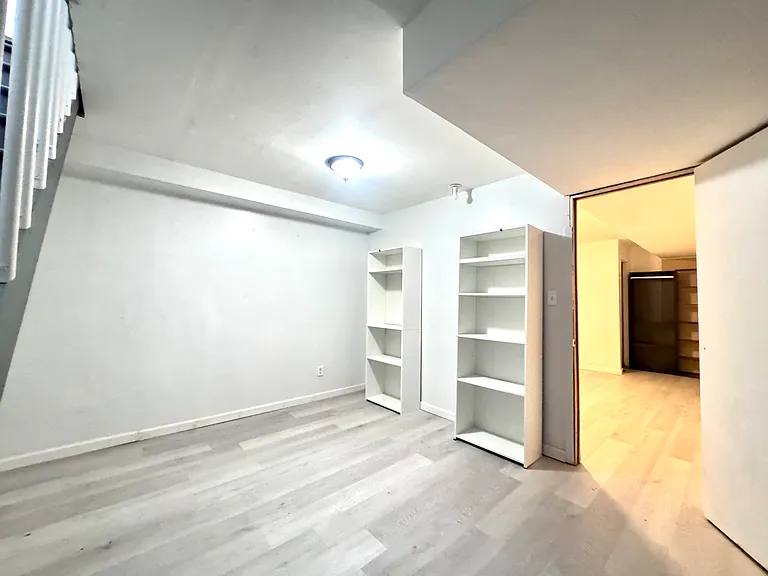 25 Fingerboard Rd #1F — Photo 7