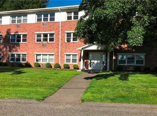 15 Fordyce Court Rd #14, New Milford, CT 06776