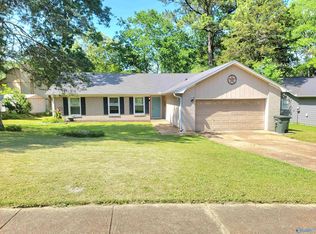 1003 Antietam Rd SE, Huntsville, AL 35803