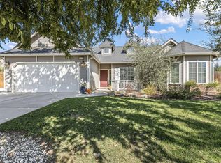 3020 W Wren Ave, Visalia, CA