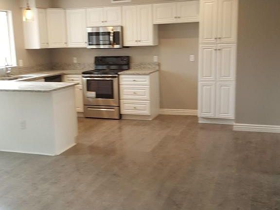 2nd image of 2040 W Pampa Cir