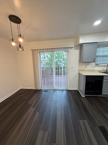 3605 Apothecary St Photo 1
