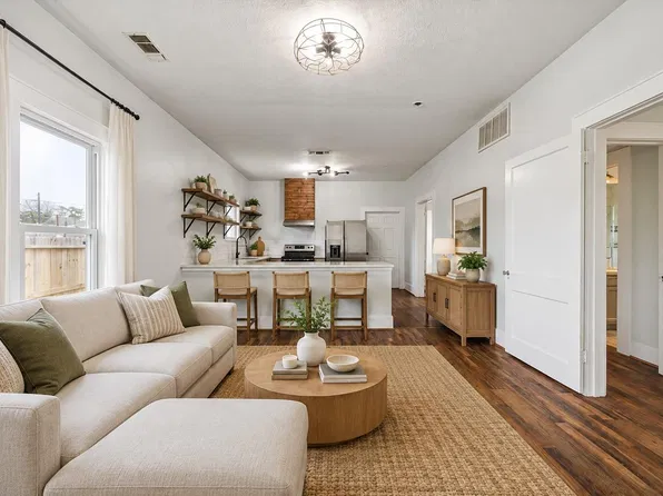 4320 Watson St, Houston, TX 77009