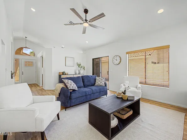 907 W BARBADOS Drive, Gilbert, AZ 85233